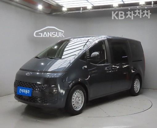 Hyundai Staria Smart — фото 2