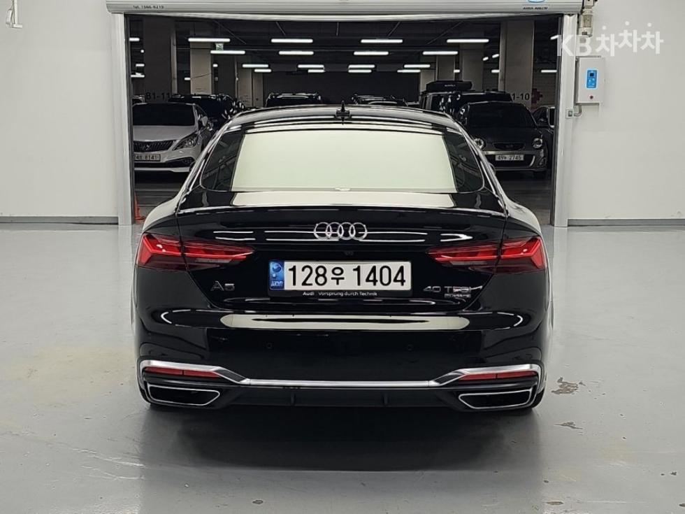 Audi A5 Premium — фото 4