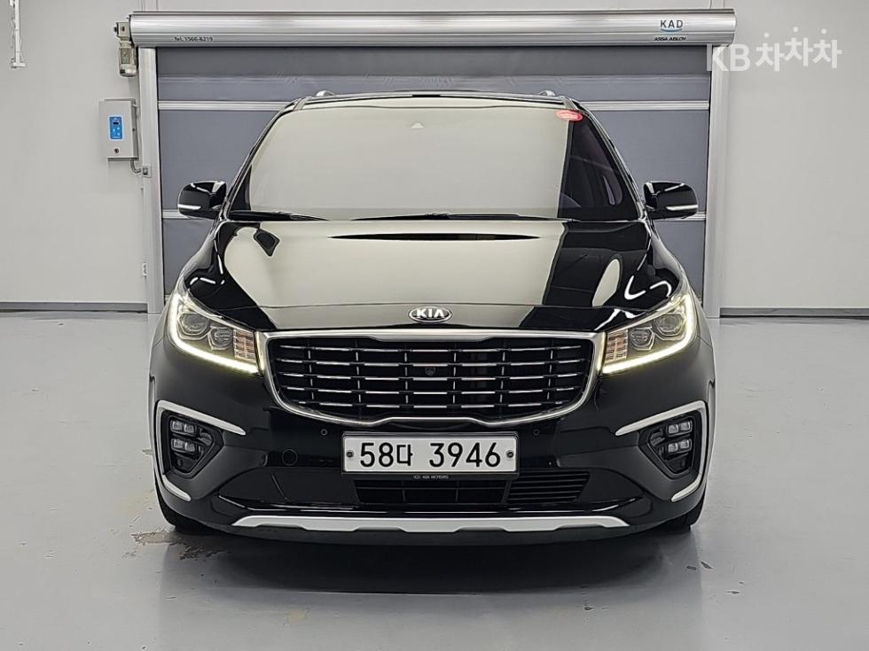 Kia Carnival Noblesse Special — фото 2
