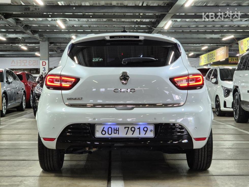 Renault Korea Clio Intens — фото 4