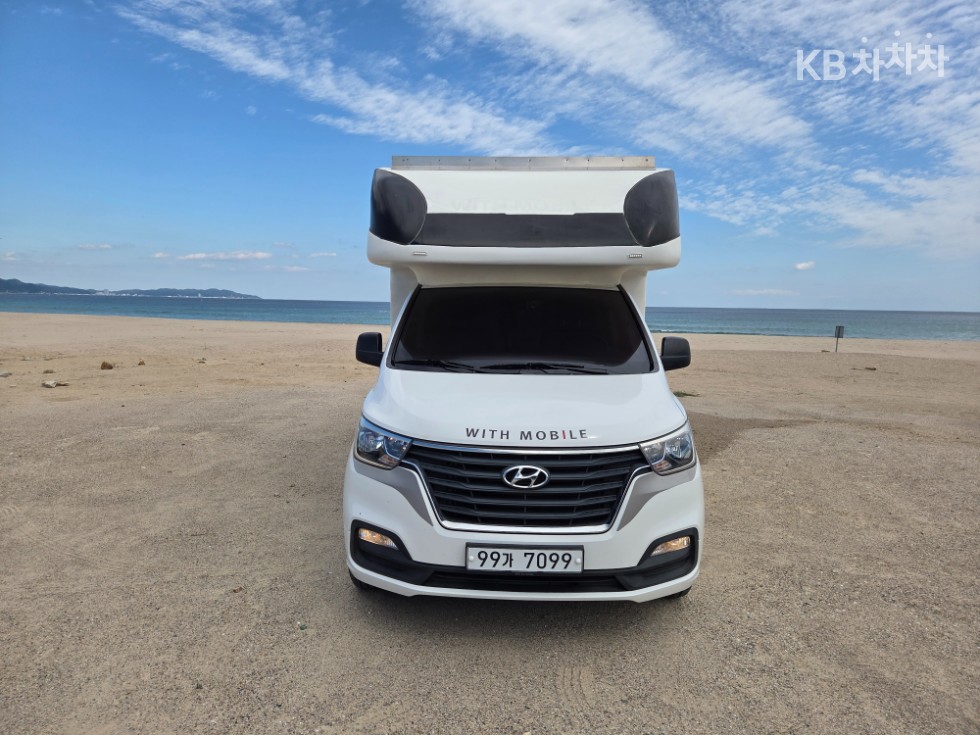 Hyundai Starex — фото 1