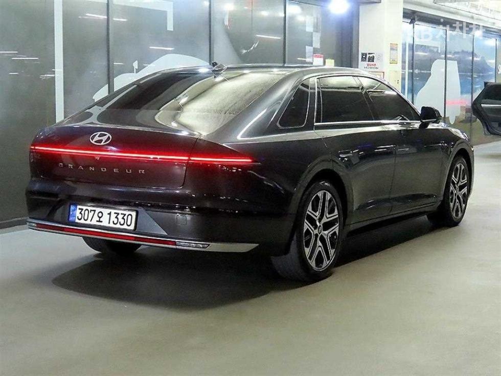 Hyundai Grandeur Premium — фото 4