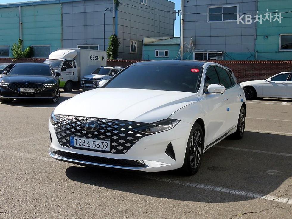 Hyundai Grandeur LE BLANC — фото 1