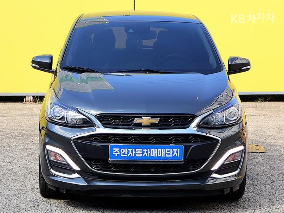 GM Korea Chevrolet Spark BASE MODEL — фото 1