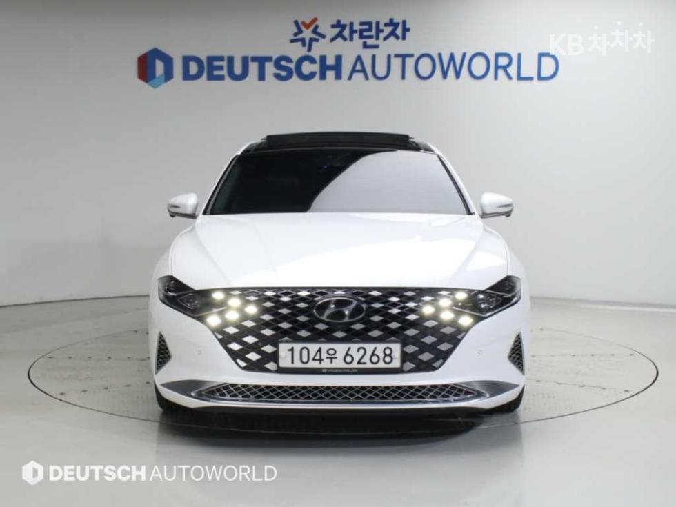 Hyundai Grandeur CALLIGRAPHY — фото 2