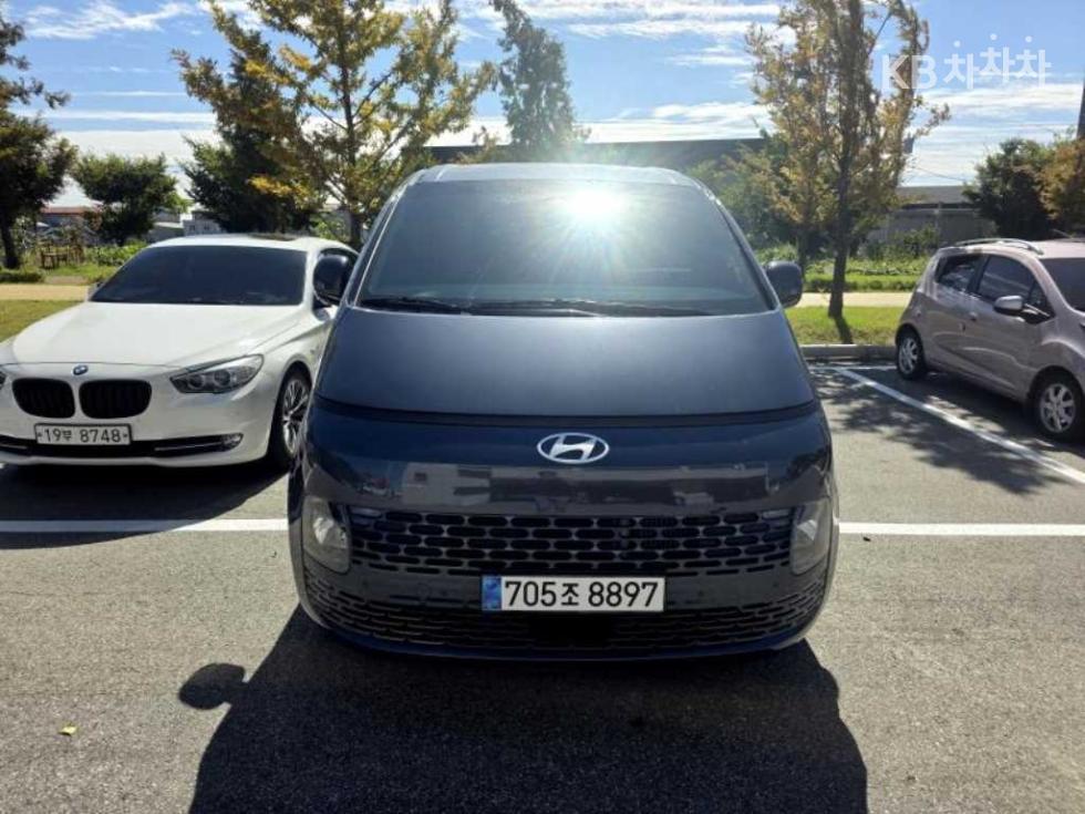 Hyundai Staria — фото 1
