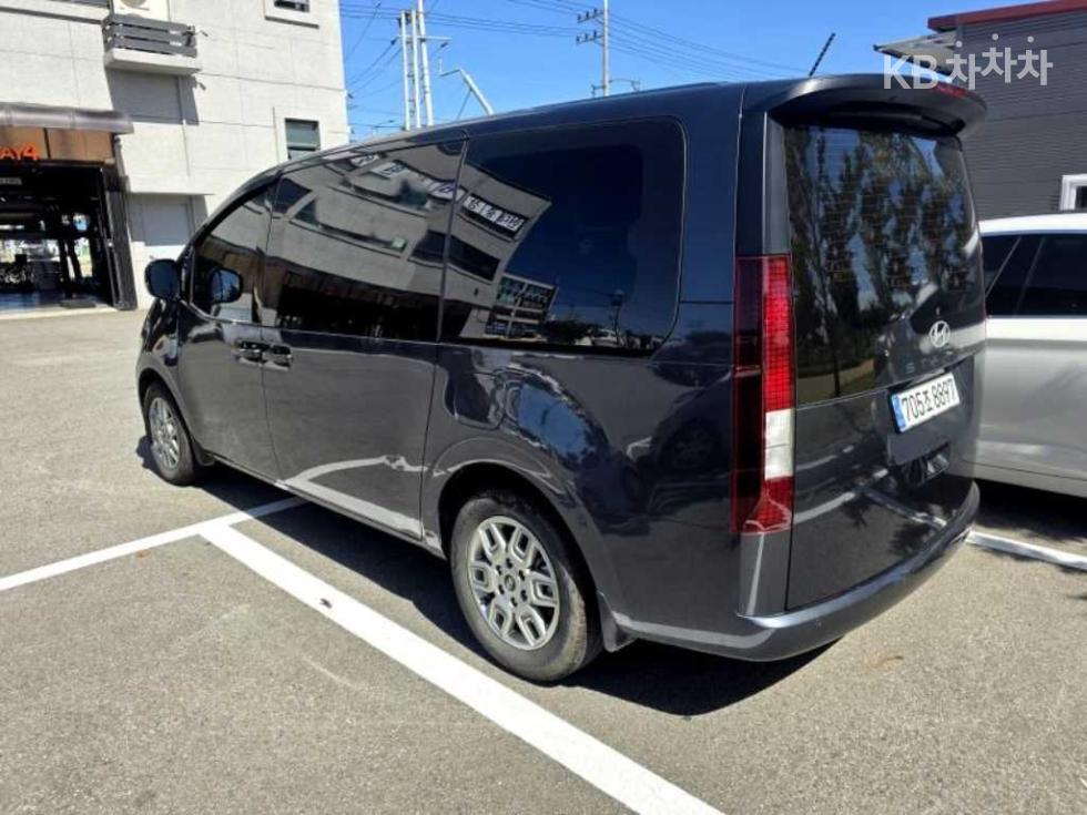 Hyundai Staria — фото 4