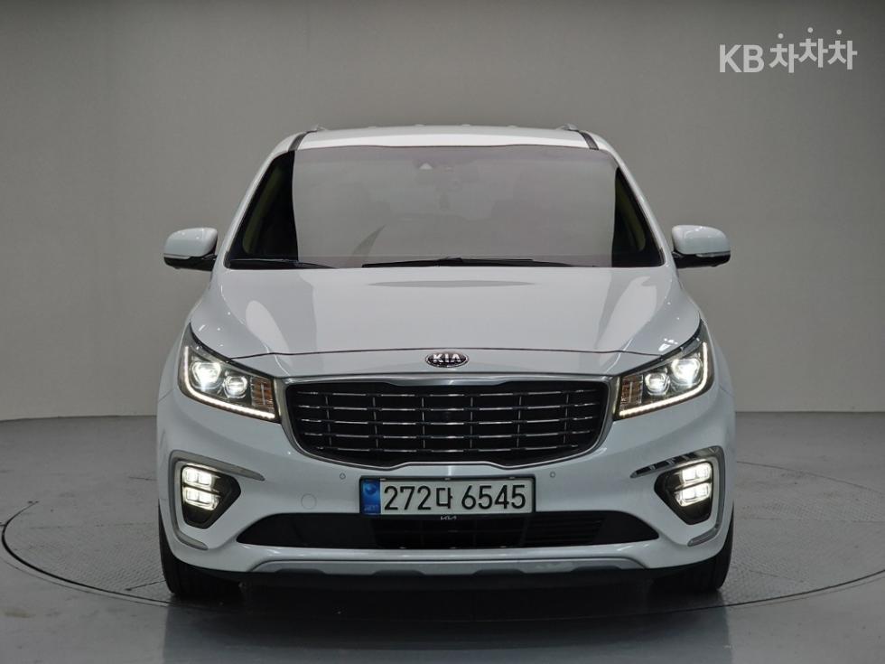 Kia Carnival Noblesse Special — фото 2