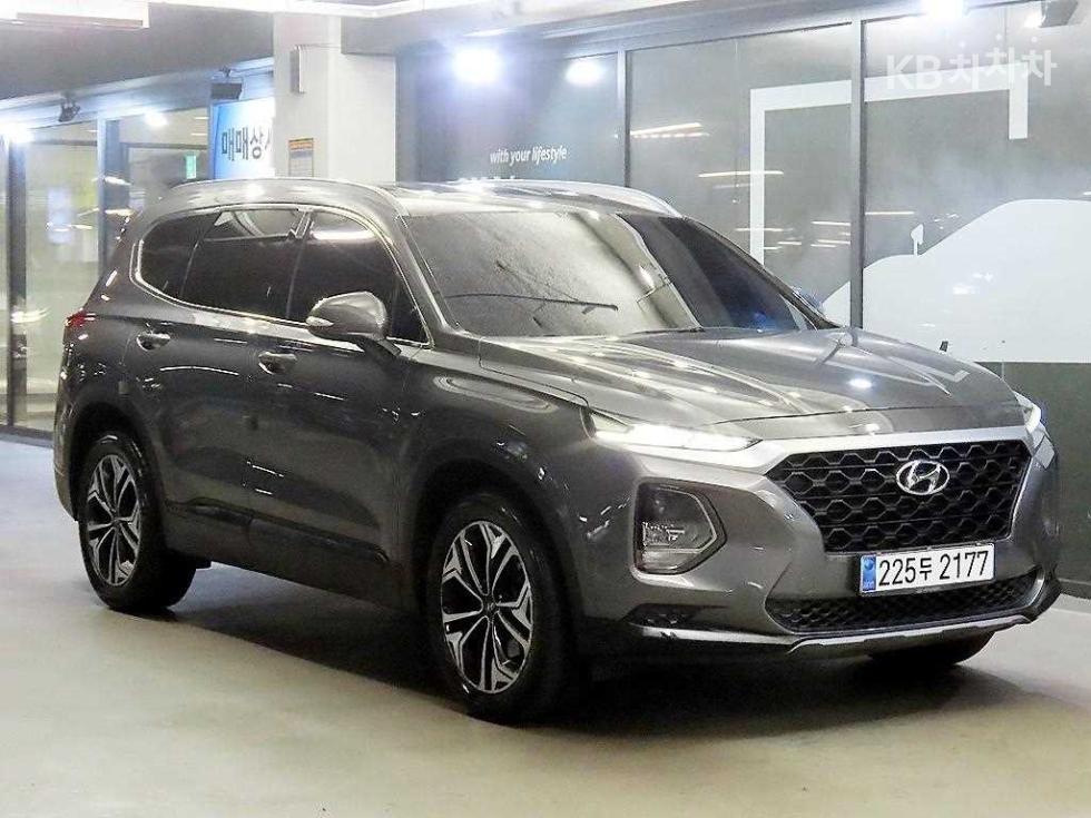 Hyundai Santa Fe EXCLUSIVE — фото 1