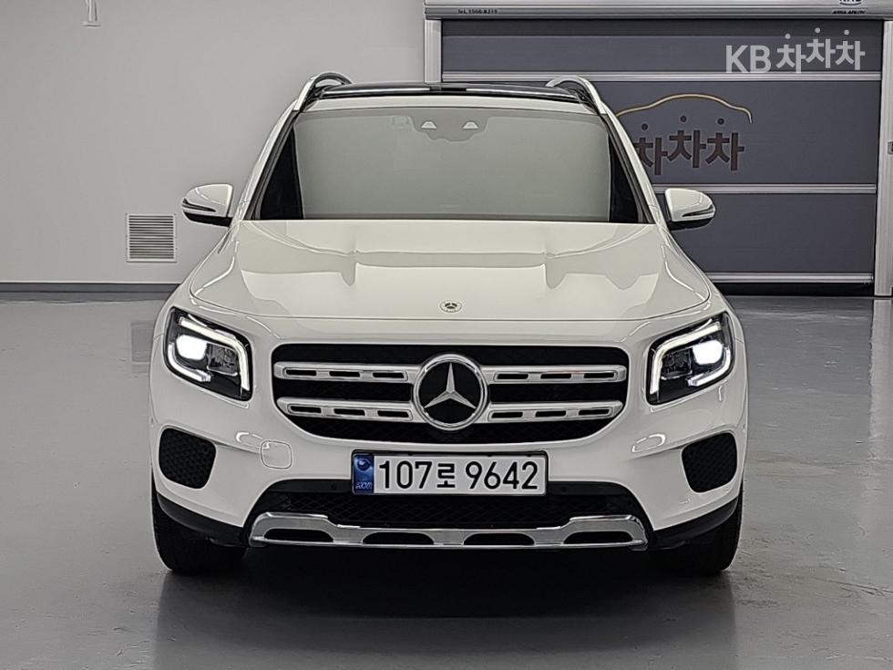 Mercedes-Benz GLB-Class — фото 2
