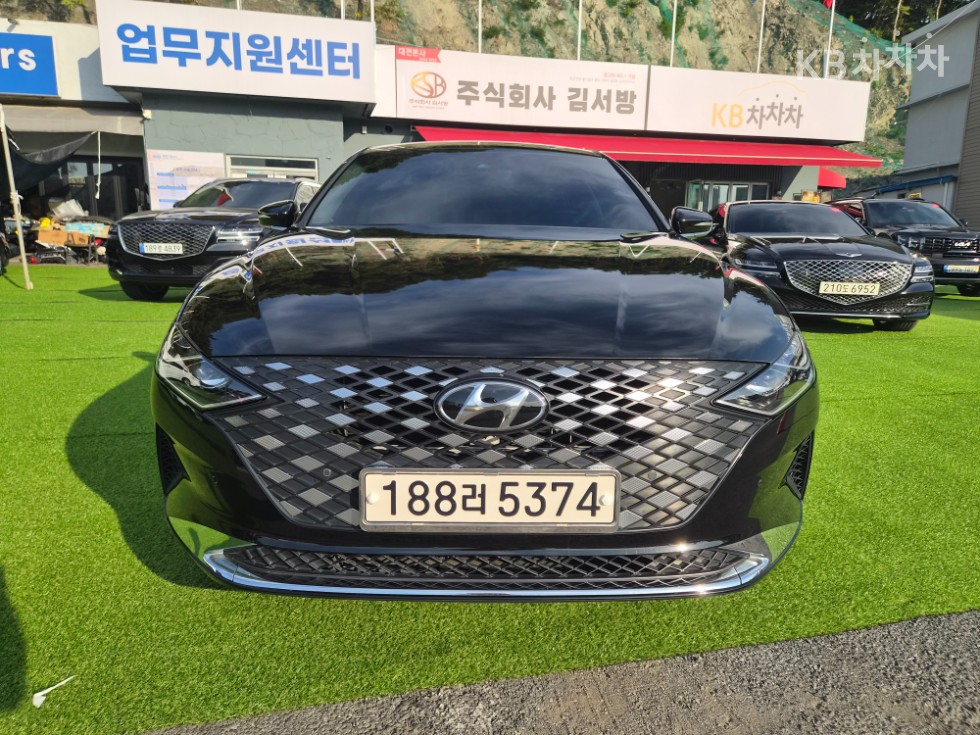 Hyundai Grandeur Premium — фото 1