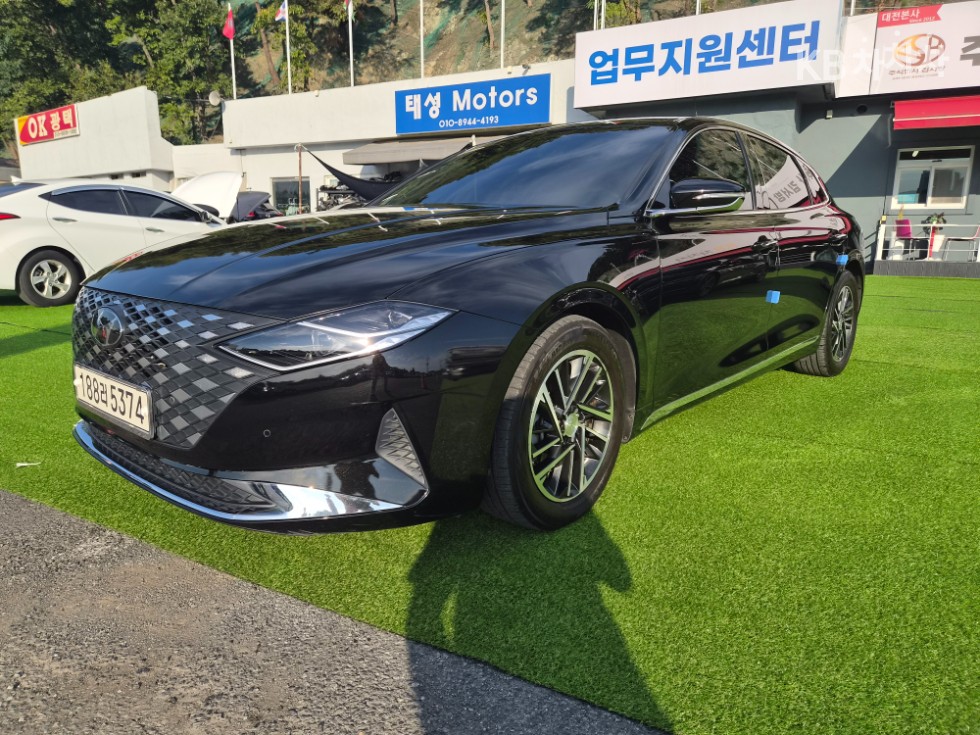 Hyundai Grandeur Premium — фото 2