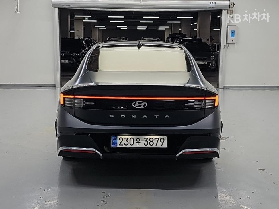 Hyundai Sonata EXCLUSIVE — фото 3