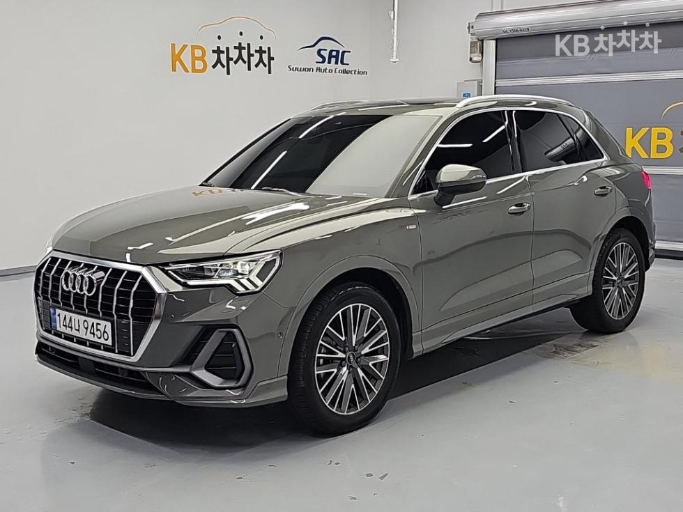 Audi Q3 Premium — фото 1
