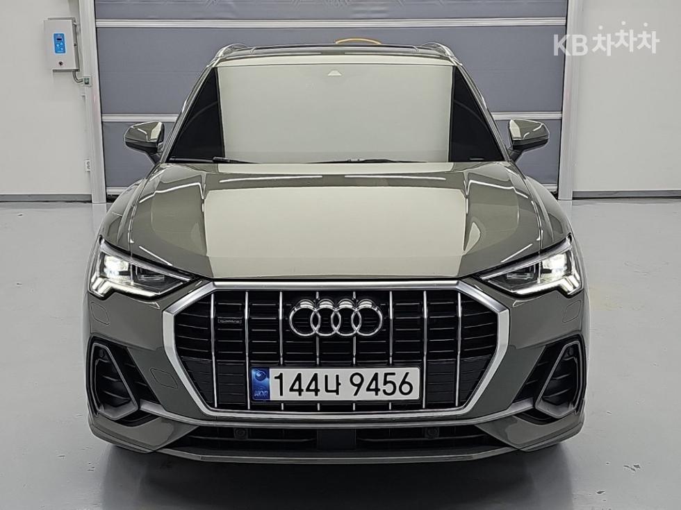 Audi Q3 Premium — фото 2