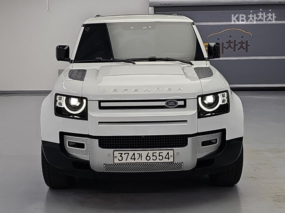 Land Rover Defender SE — фото 1