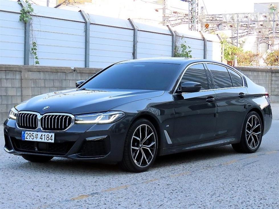 BMW 5 Series M Sport — фото 2