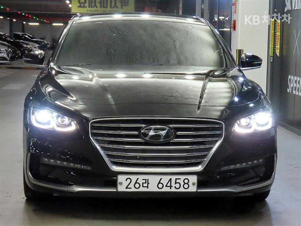 Hyundai Grandeur BASE MODEL — фото 2