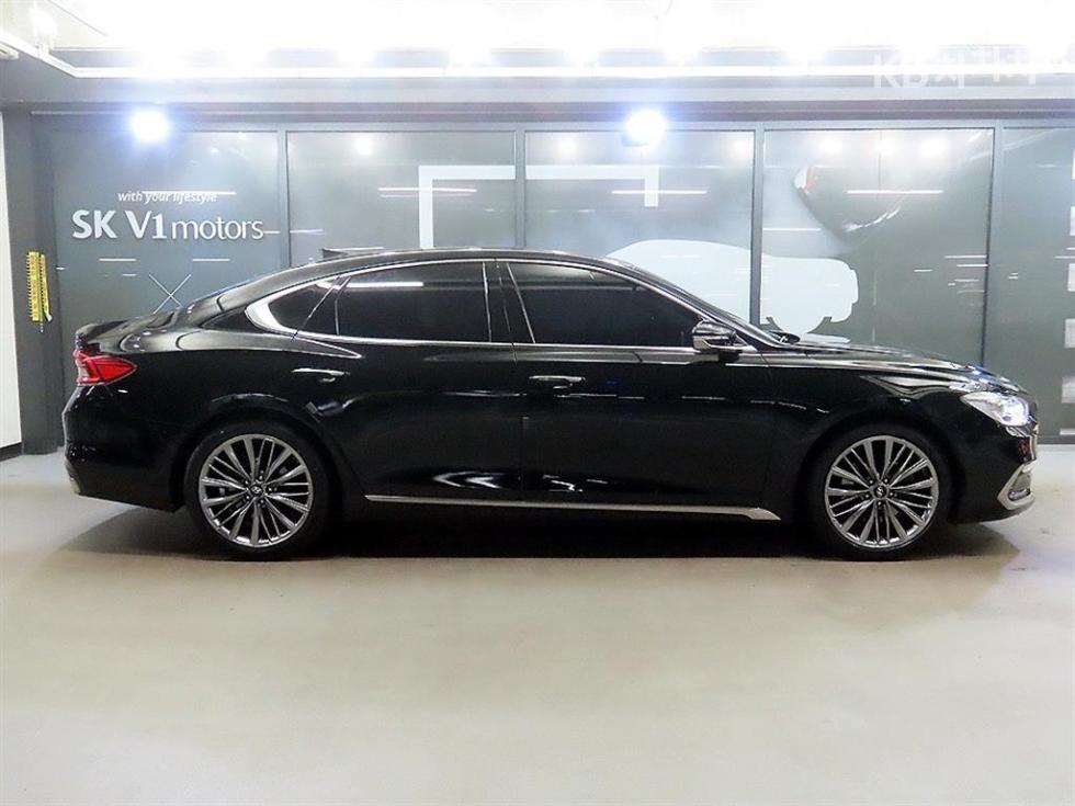 Hyundai Grandeur BASE MODEL — фото 3