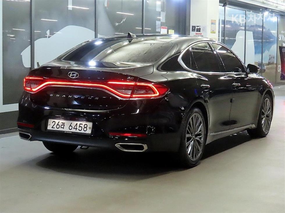 Hyundai Grandeur BASE MODEL — фото 4