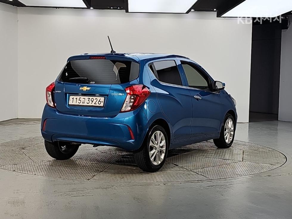 GM Korea Chevrolet Spark BASE MODEL — фото 4