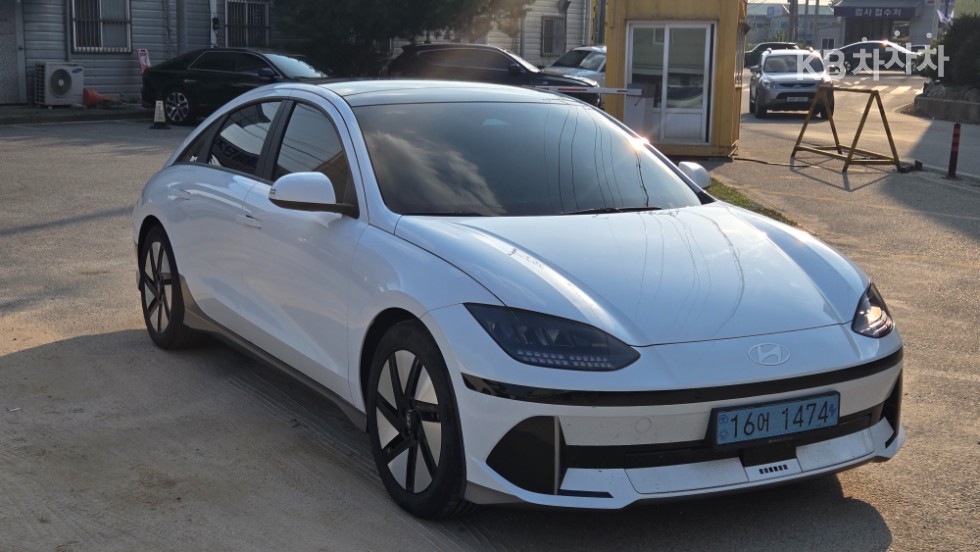 Hyundai IONIQ 6 EXCLUSIVE — фото 2