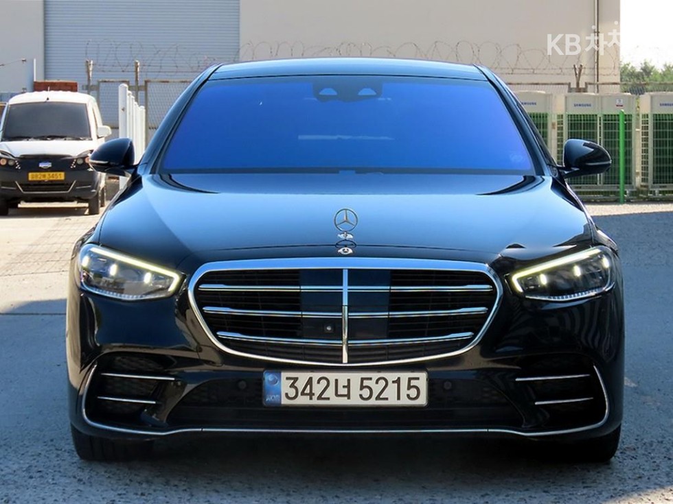 Mercedes-Benz S-Class BASE MODEL — фото 1