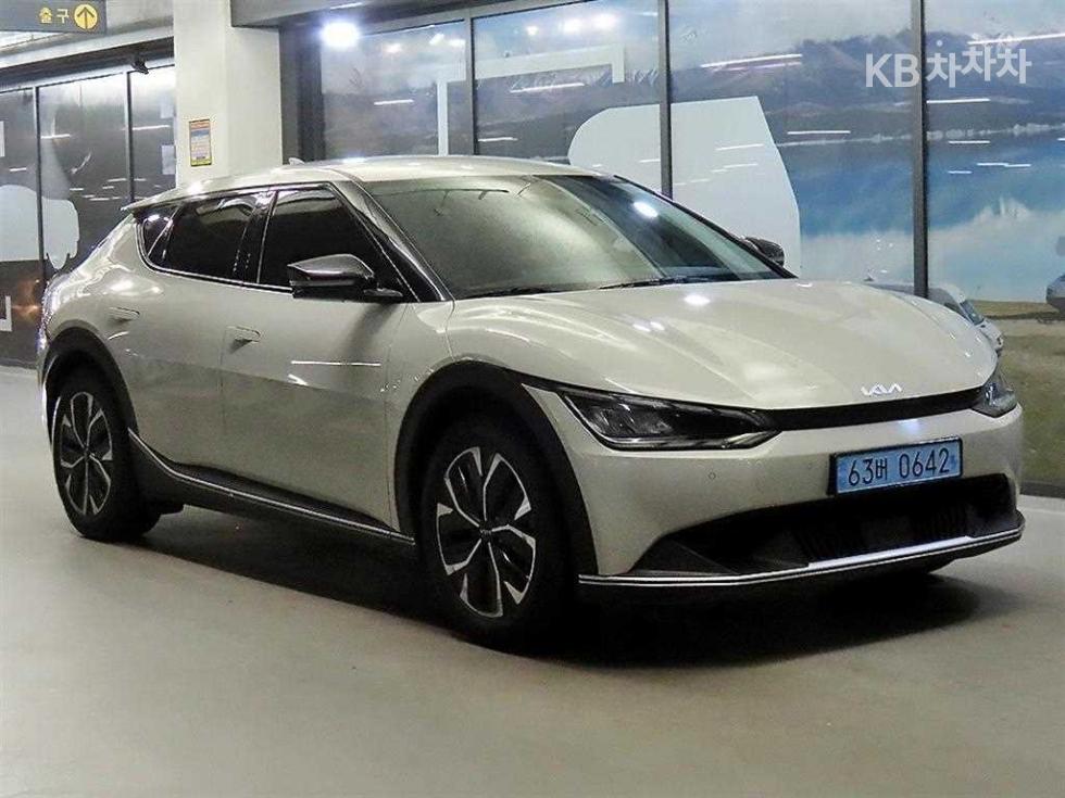 기아 EV6 2022년식 기아 EV6 롱 레인지 2WD 에어