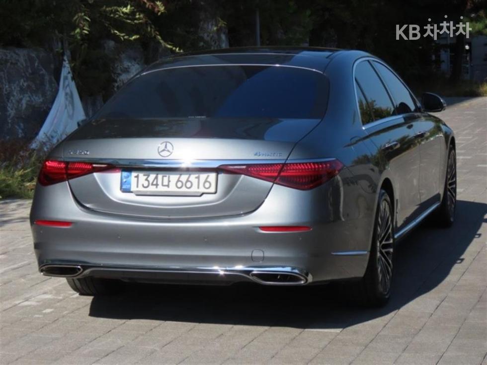 Mercedes-Benz S-Class BASE MODEL — фото 3