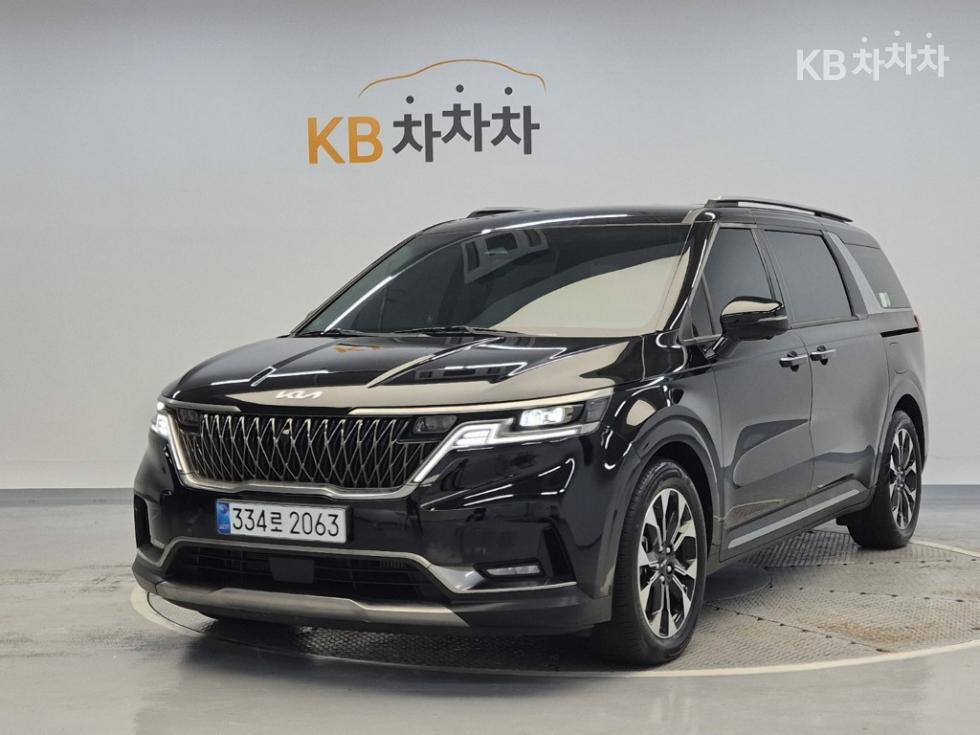 Kia Carnival SIGNATURE — фото 1