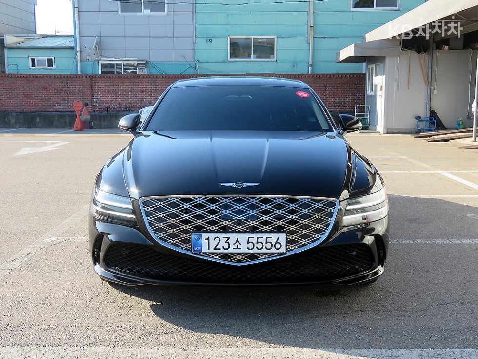 Genesis G80 — фото 1