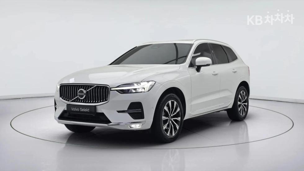 Volvo XC60 Ultimate Bright — фото 1