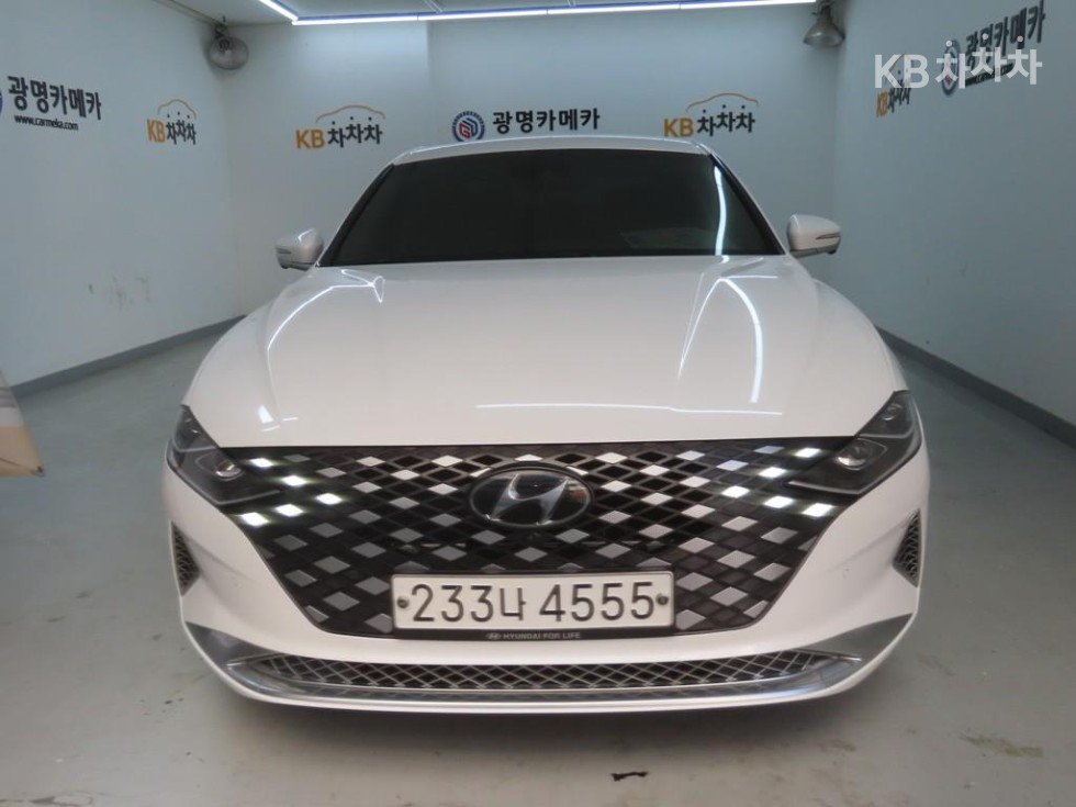 Hyundai Grandeur CALLIGRAPHY — фото 1
