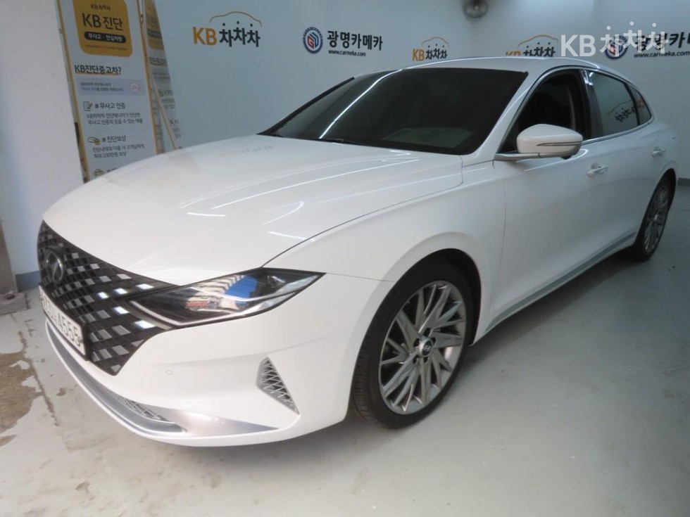 Hyundai Grandeur CALLIGRAPHY — фото 2