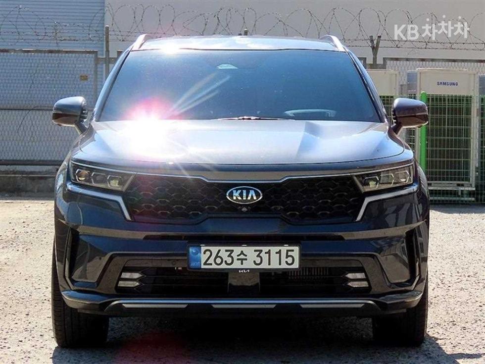 Kia Sorento SIGNATURE — фото 1