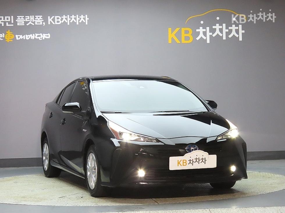 Toyota Prius BASE MODEL — фото 3