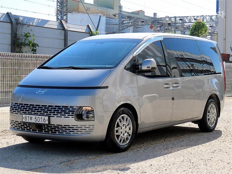 Hyundai Staria — фото 2