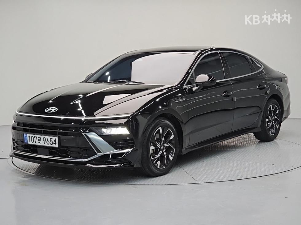 Hyundai Sonata EXCLUSIVE — фото 1