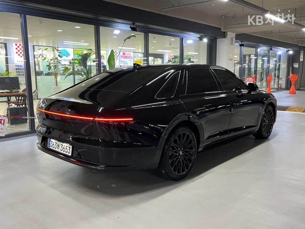Hyundai Grandeur Calligraphy Black Ink — фото 4
