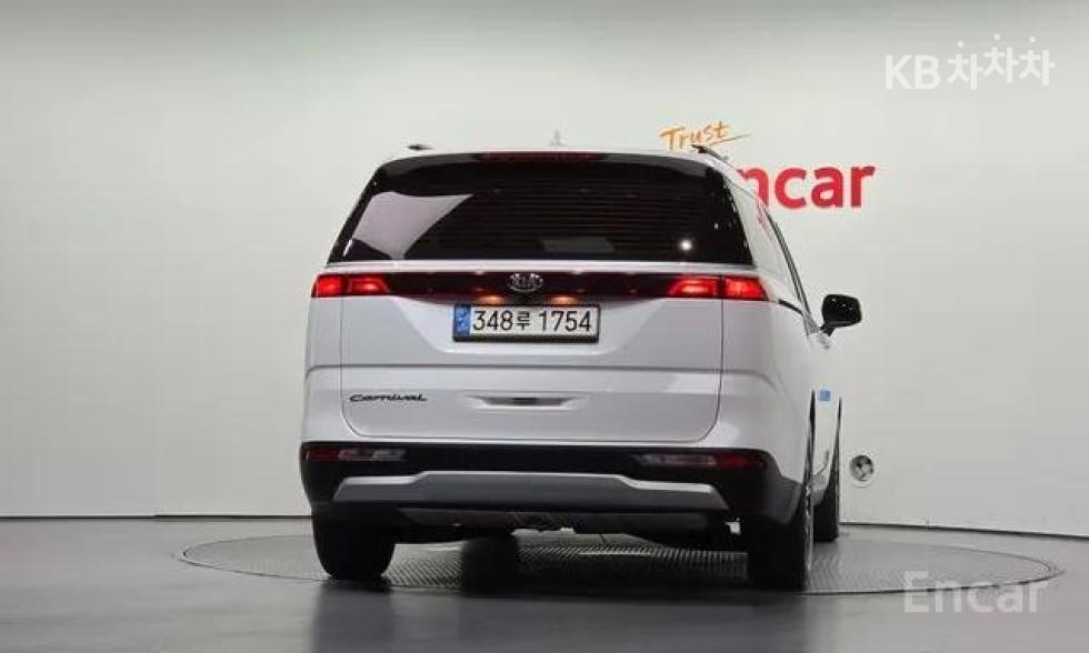 Kia Carnival PRESTIGE — фото 3