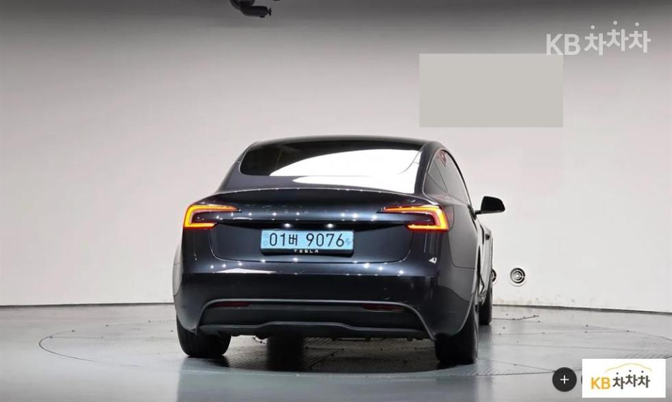 Tesla Model 3 — фото 4
