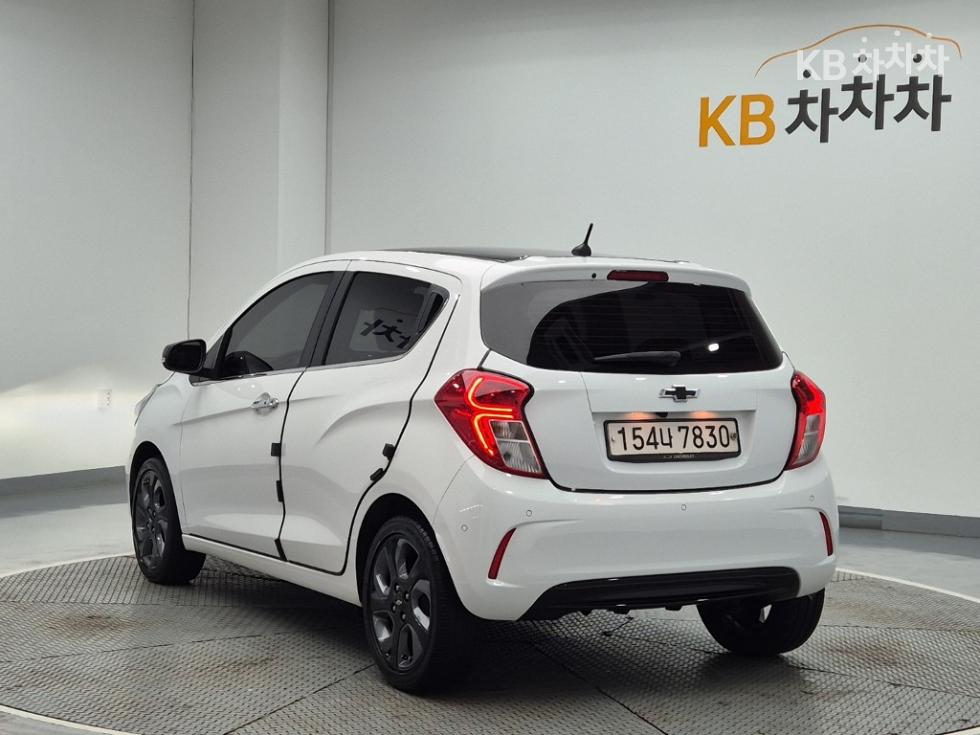 GM Korea Chevrolet Spark BASE MODEL — фото 2