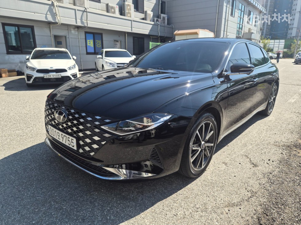 Hyundai Grandeur EXCLUSIVE — фото 2