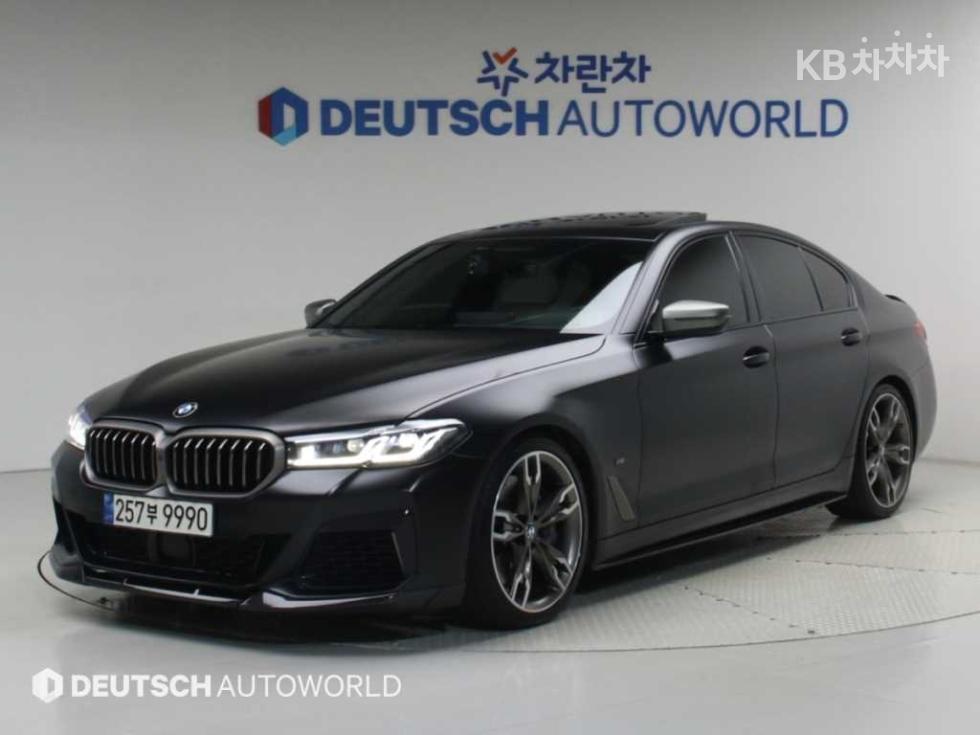 BMW 5 Series — фото 1