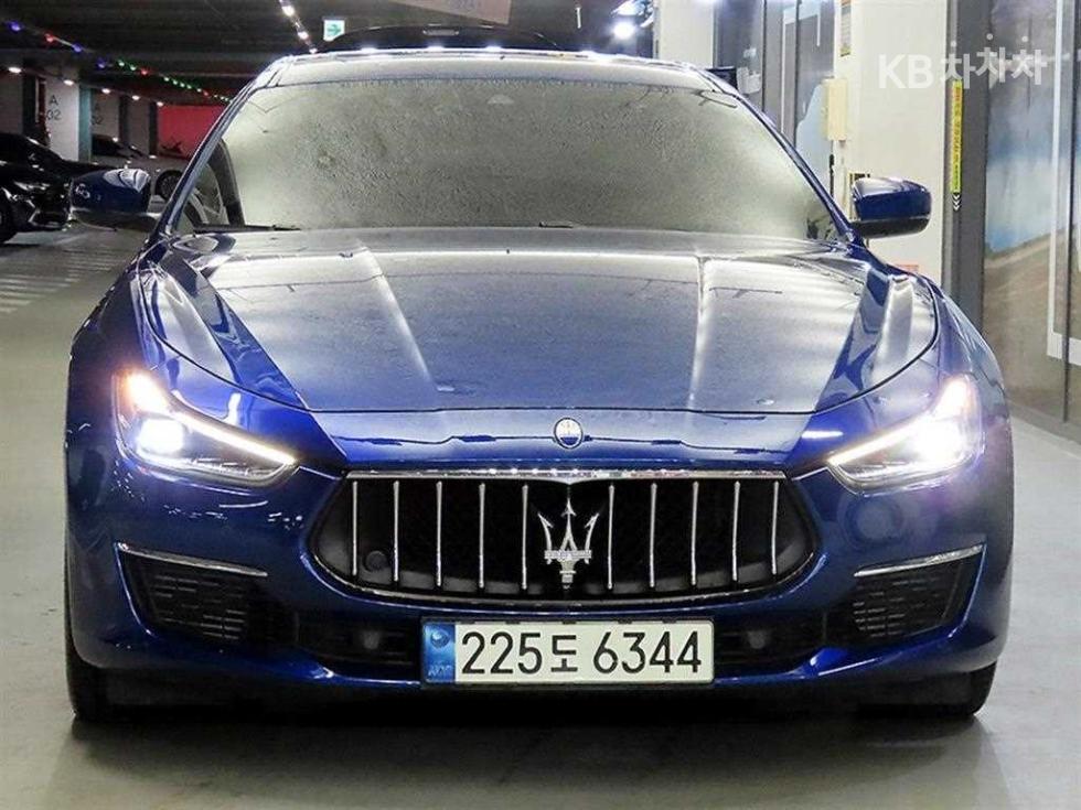 Maserati Ghibli GranLusso — фото 2