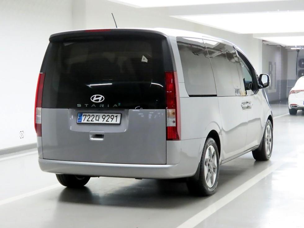 Hyundai Staria — фото 4