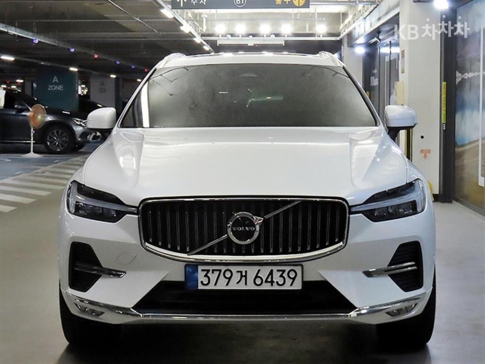 Volvo XC60 Ultimate Bright — фото 2