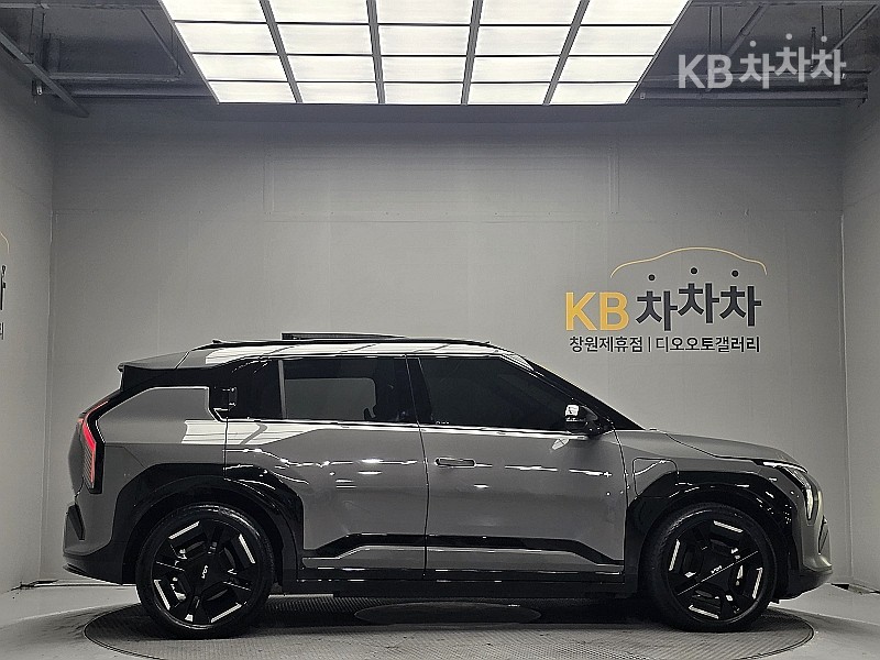 Kia EV3 GT-line — фото 3