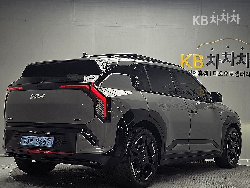 Kia EV3 GT-line — фото 4