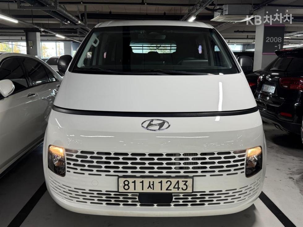 Hyundai Staria Smart — фото 2